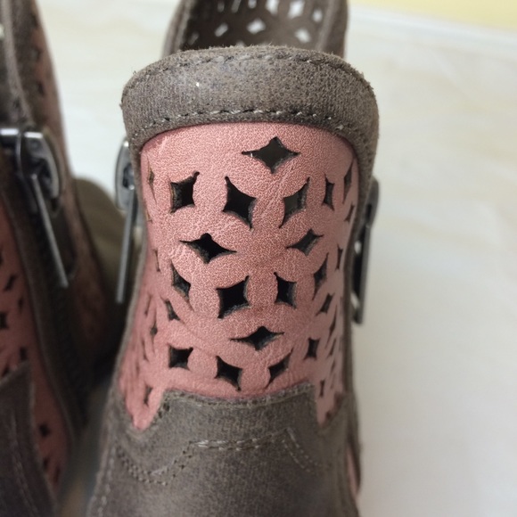 Not rated Emily Taupe Ankle Booties - Picture 9 of 13